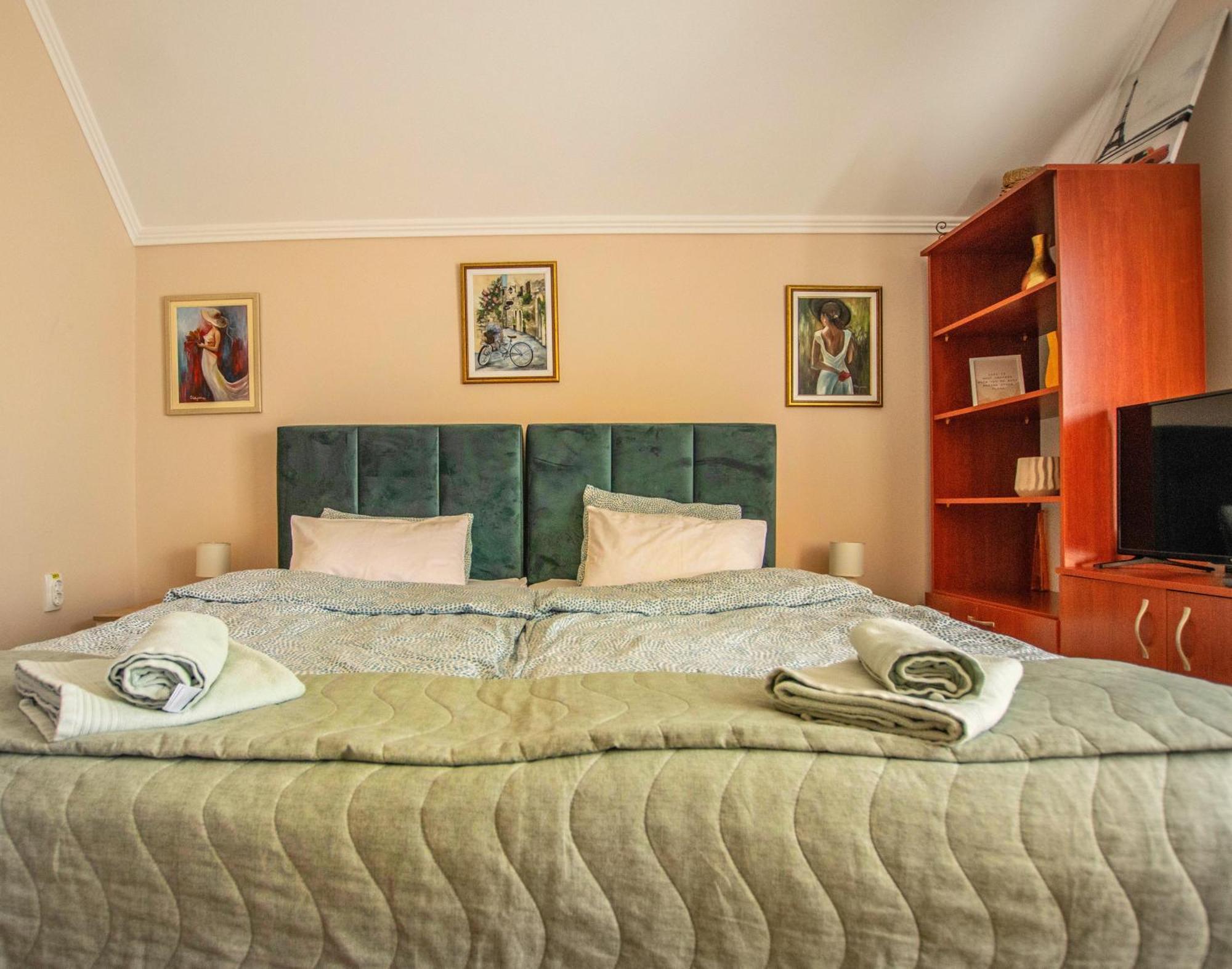 Garden Apartment 2 수보티차 외부 사진
