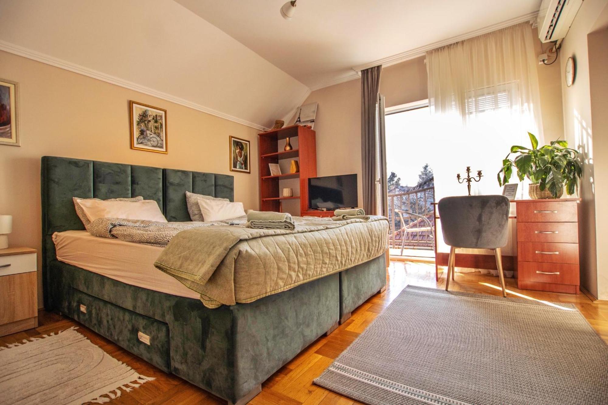 Garden Apartment 2 수보티차 외부 사진